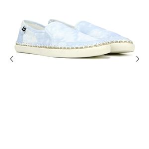 Women's Del Sol Slip On Sneaker - Blue tie dye. Size: 7 women's